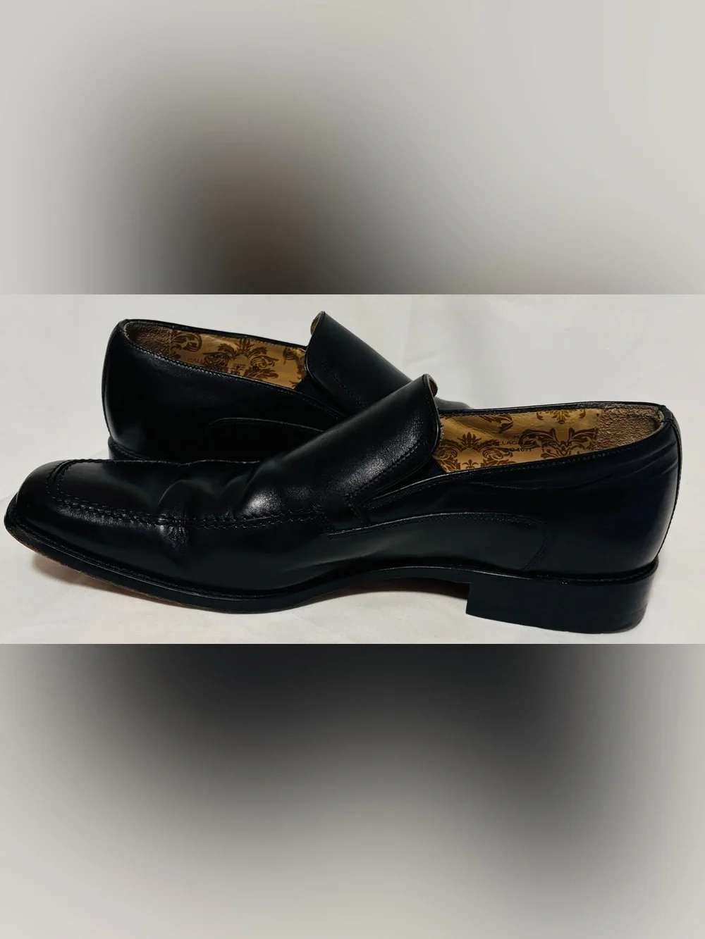 Design Loake Men’s Black Leather Loafers Slip On Moc Toe Handmade India Size 10